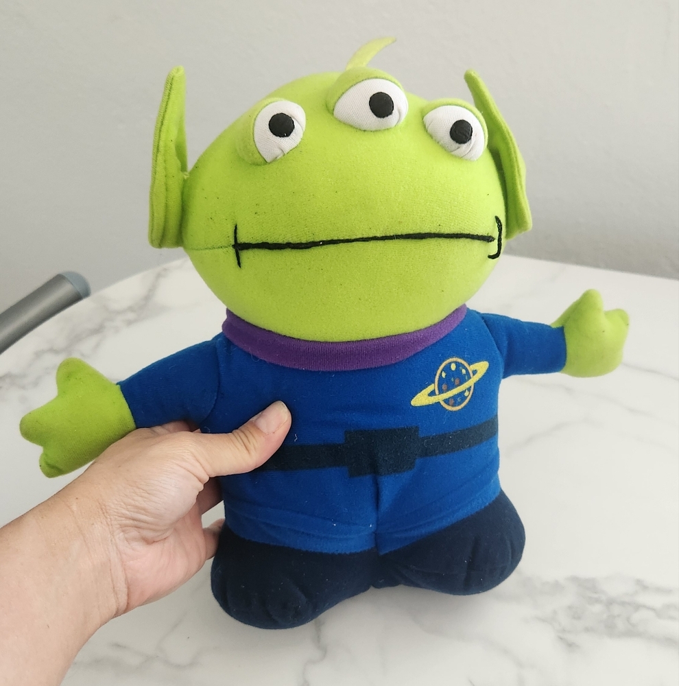 Toy Story Pizza Planet Alien Plush Disney Parks Green Martian Stuffed Animal - Picture 3 of 6